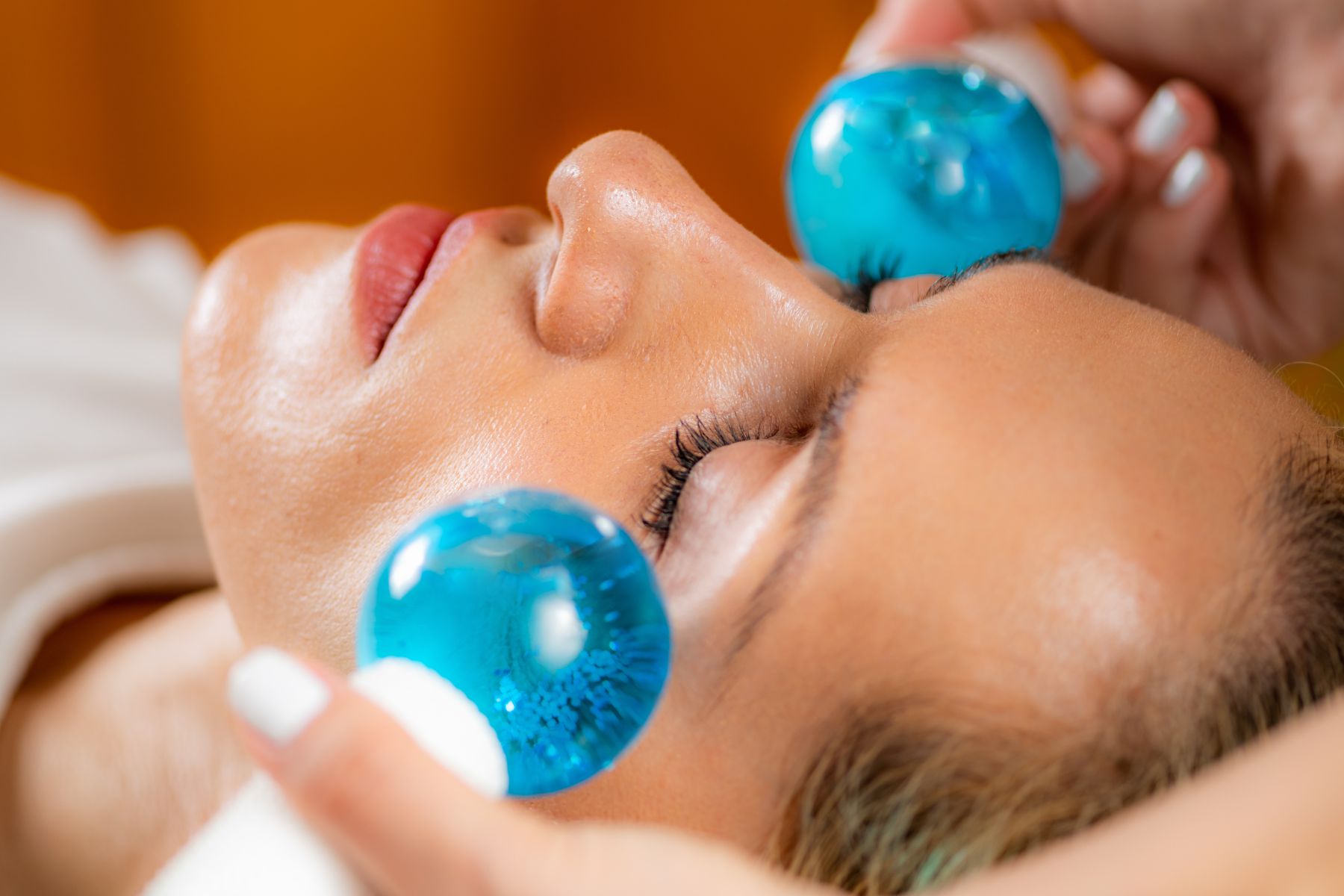What Happens After 7 Days of Ice Facials? Benefits, Results and Mistakes to Avoid