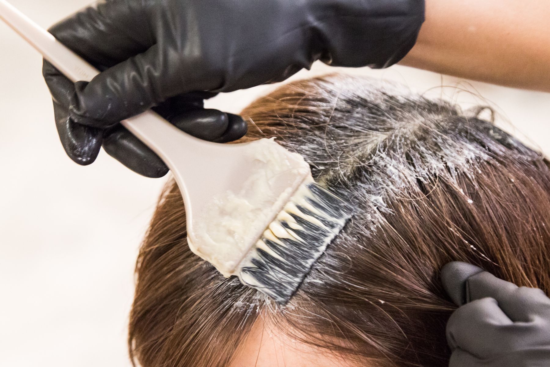 How to Color Your Hair at Home Without Damage
